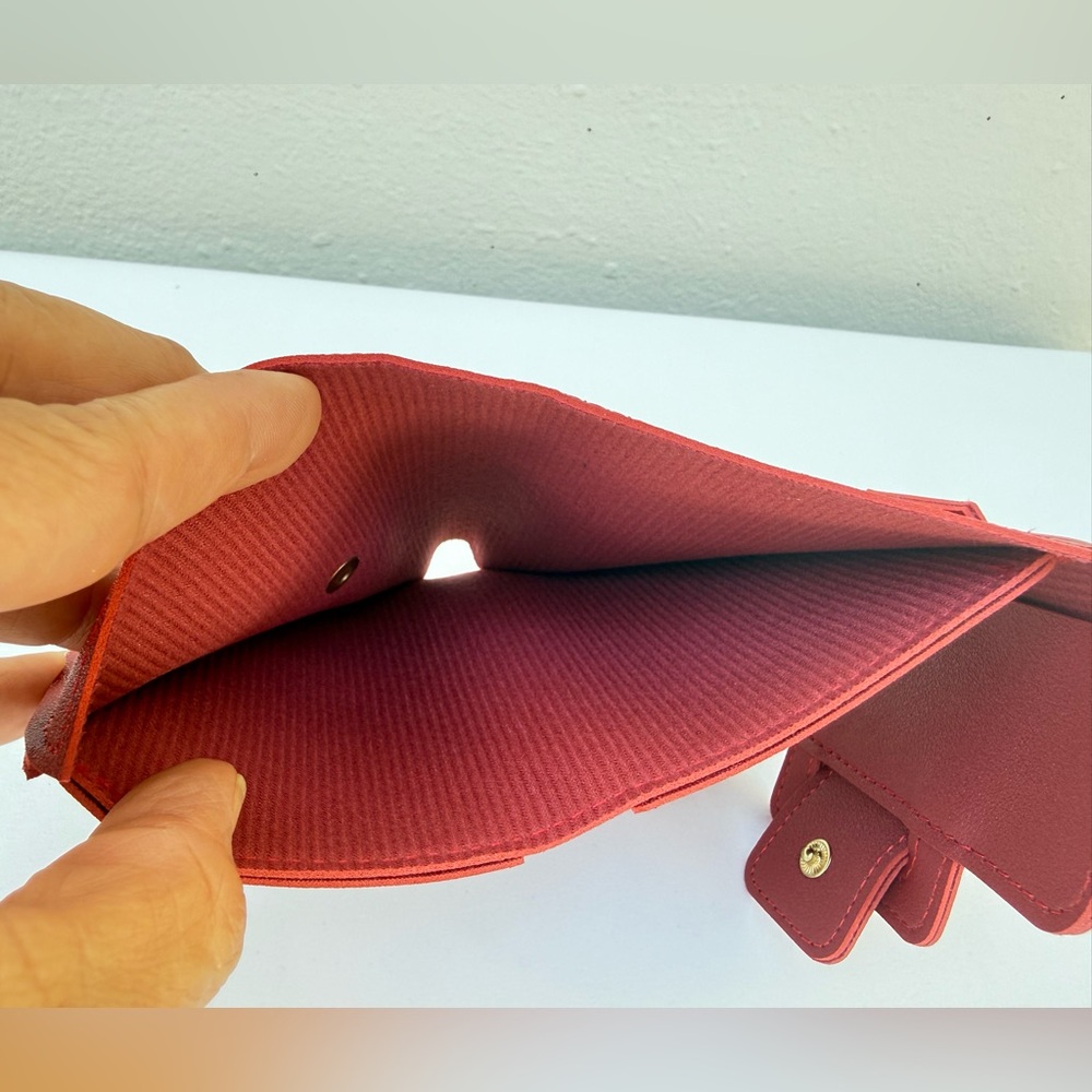 ✨ Stylish Red Women’s Wallet – Compact & Convenient! ❤️ - Unbranded - Picture 3 of 8